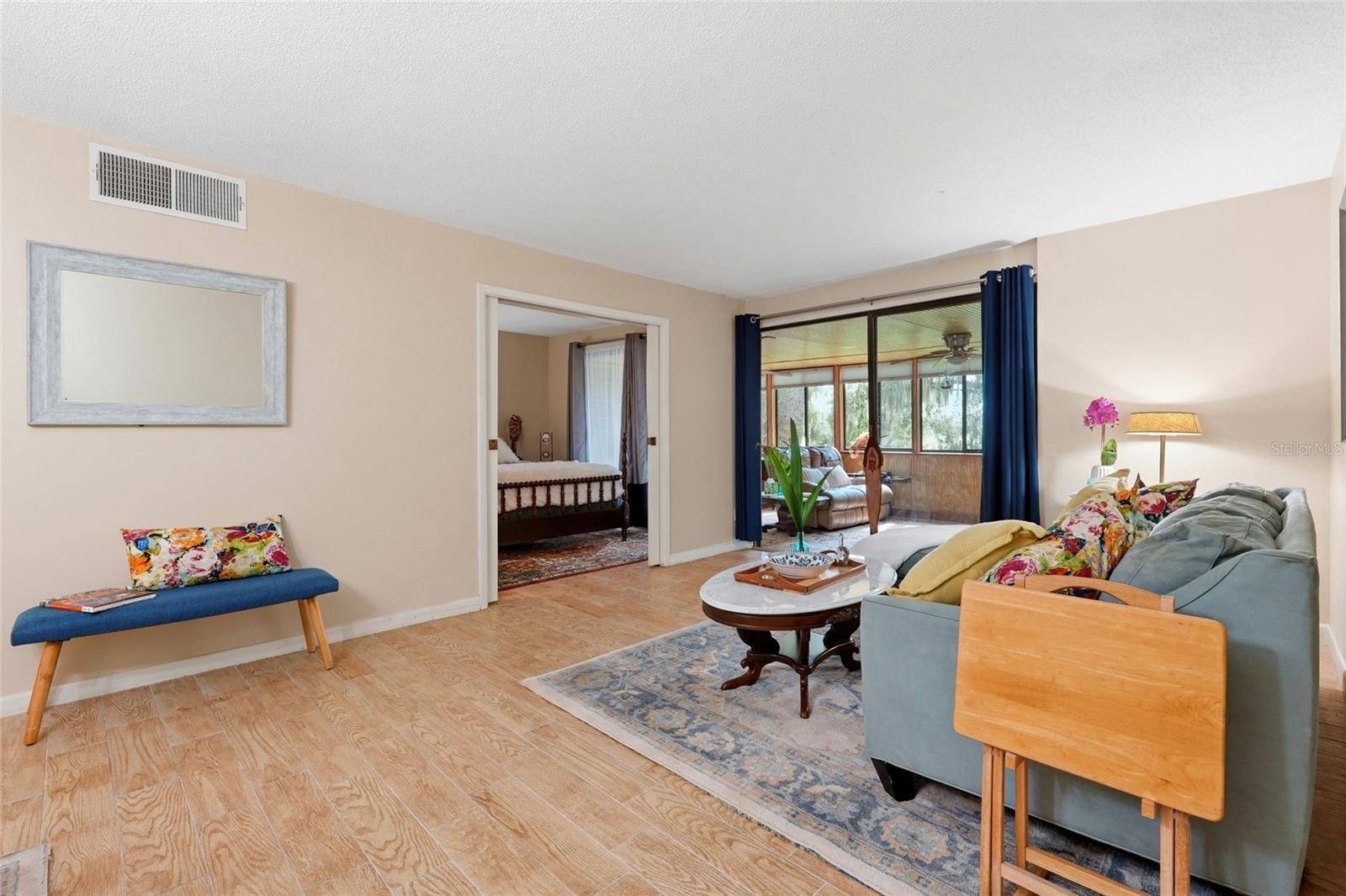 2508 SW 14TH DR #216, Gainesville, FL 32608