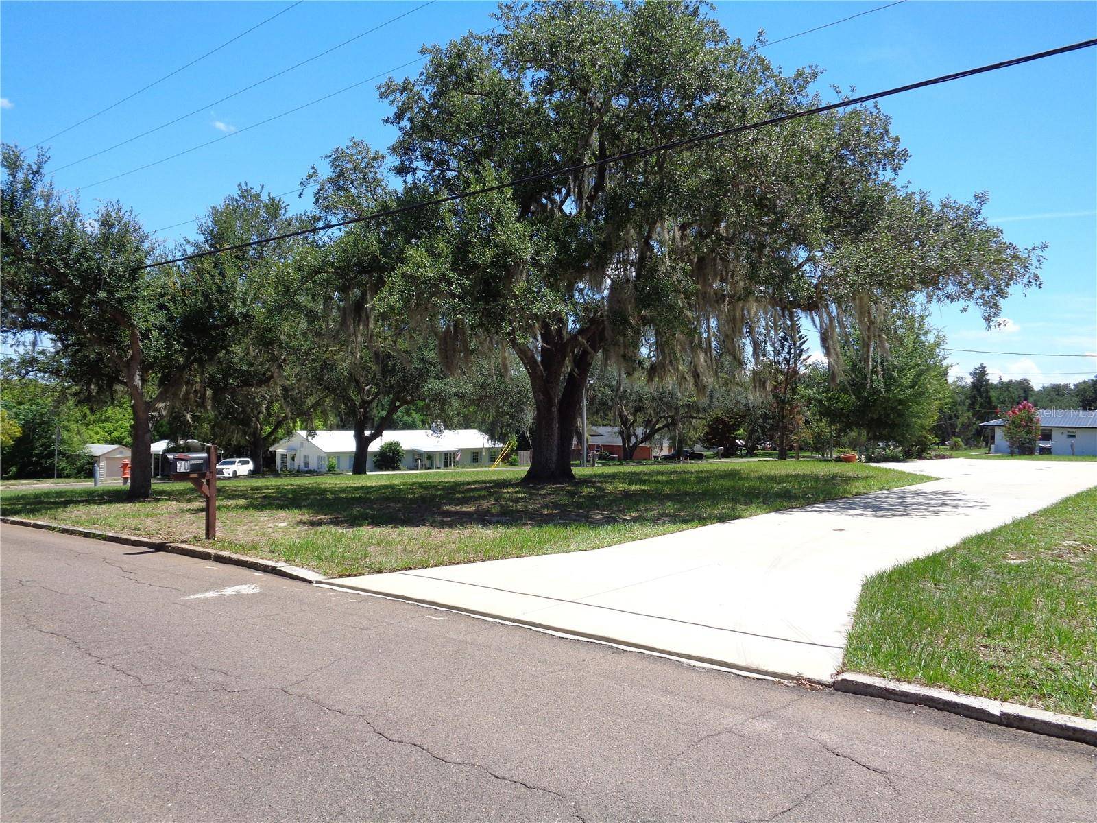 70 CATHERINE AVE, Babson Park, FL 33827