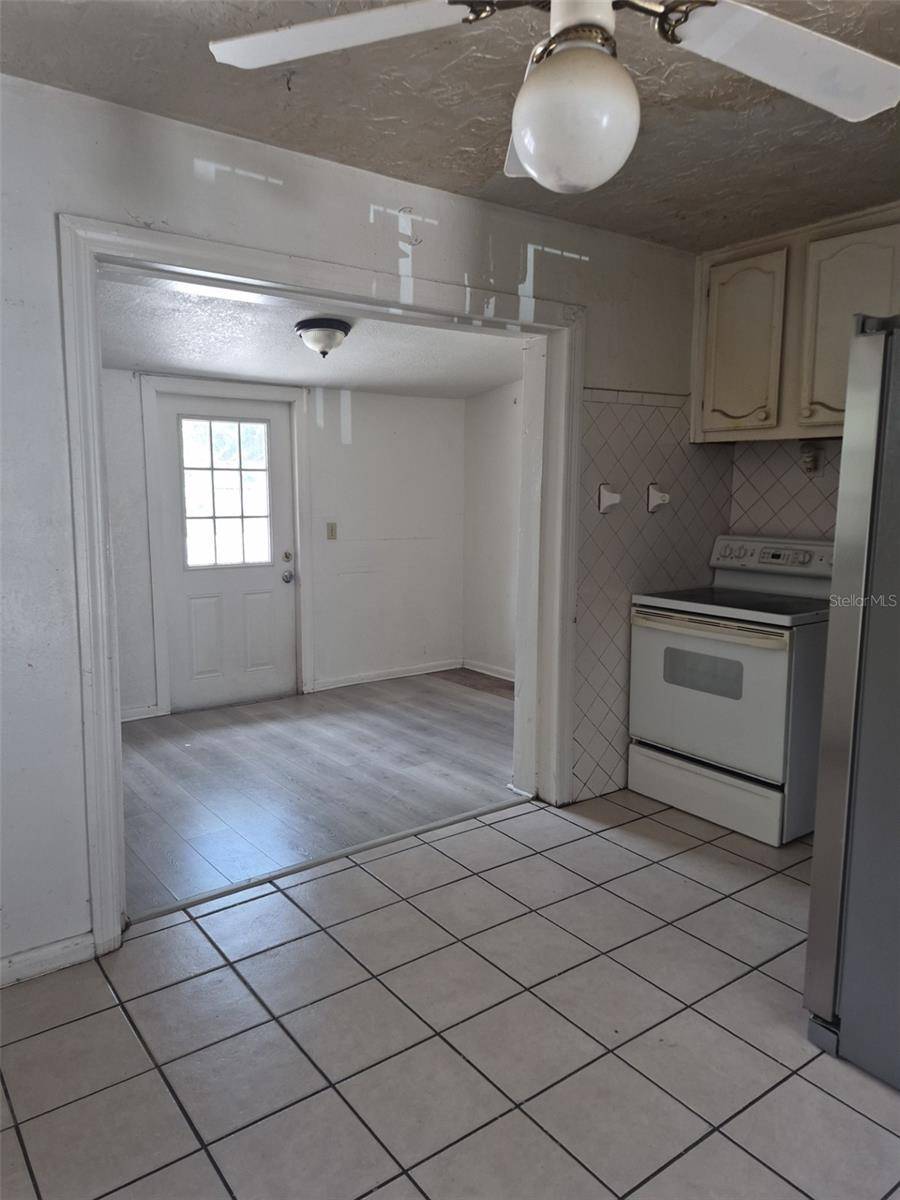 1230 ROWELL ST, Auburndale, FL 33823