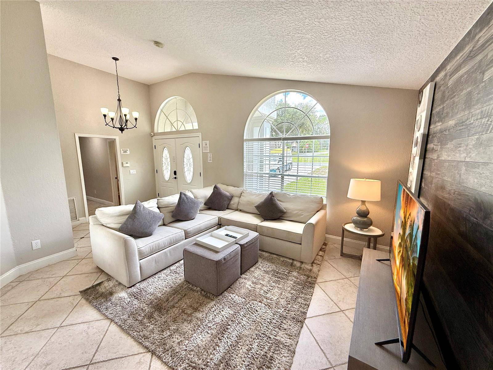 102 TITAN DR, Davenport, FL 33837