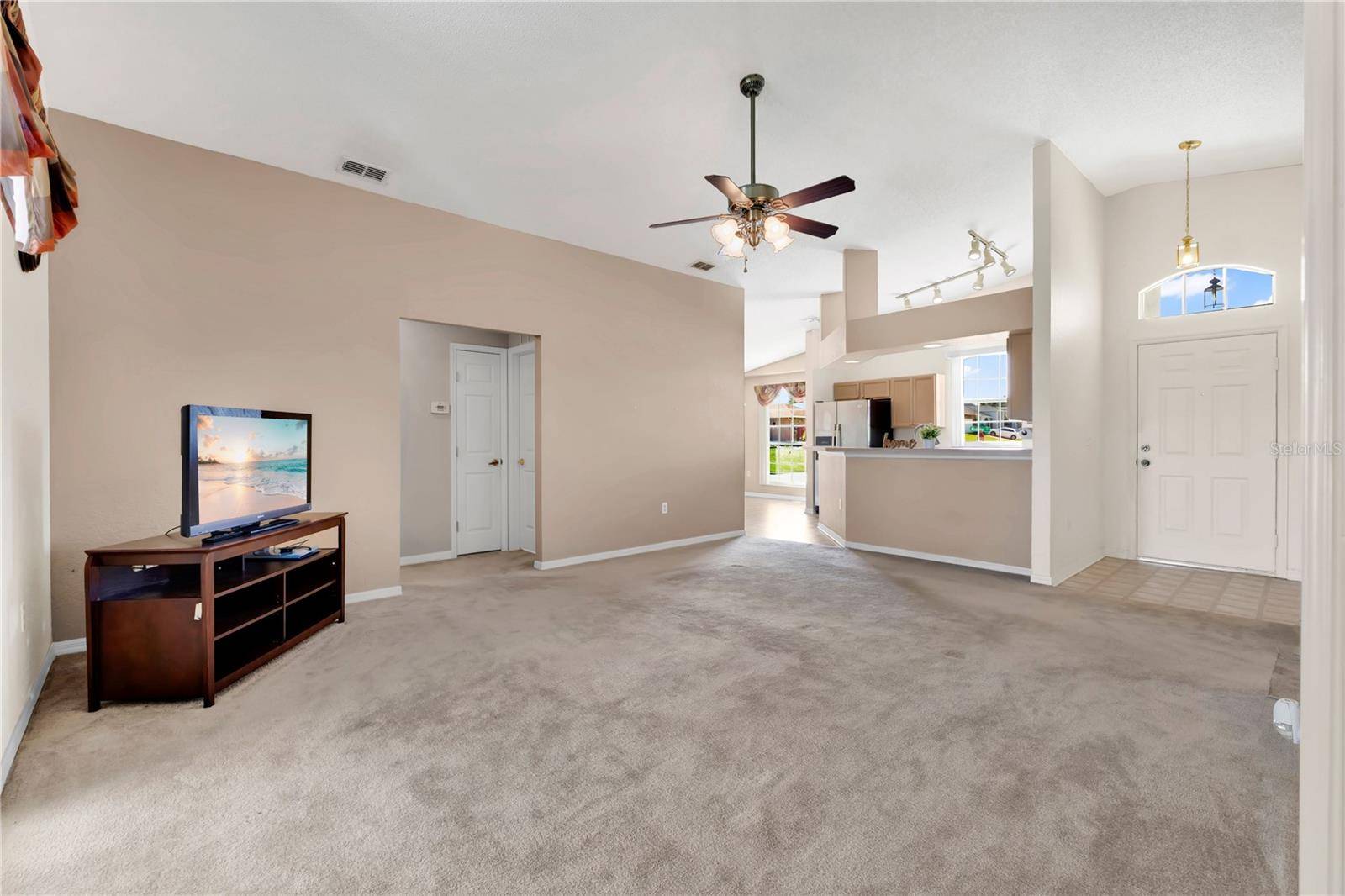 246 WINDRIDGE ST, Davenport, FL 33837