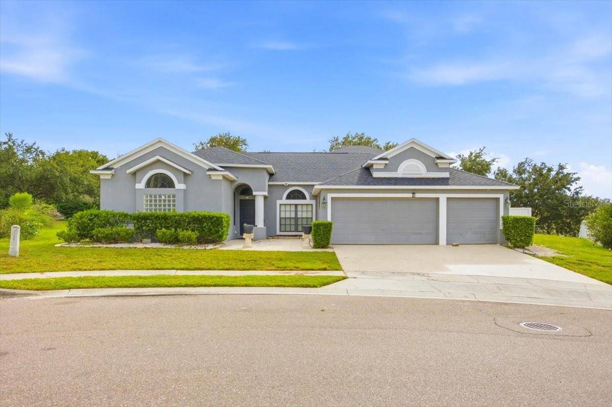 928 COVENTRY RD, Davenport, FL 33897