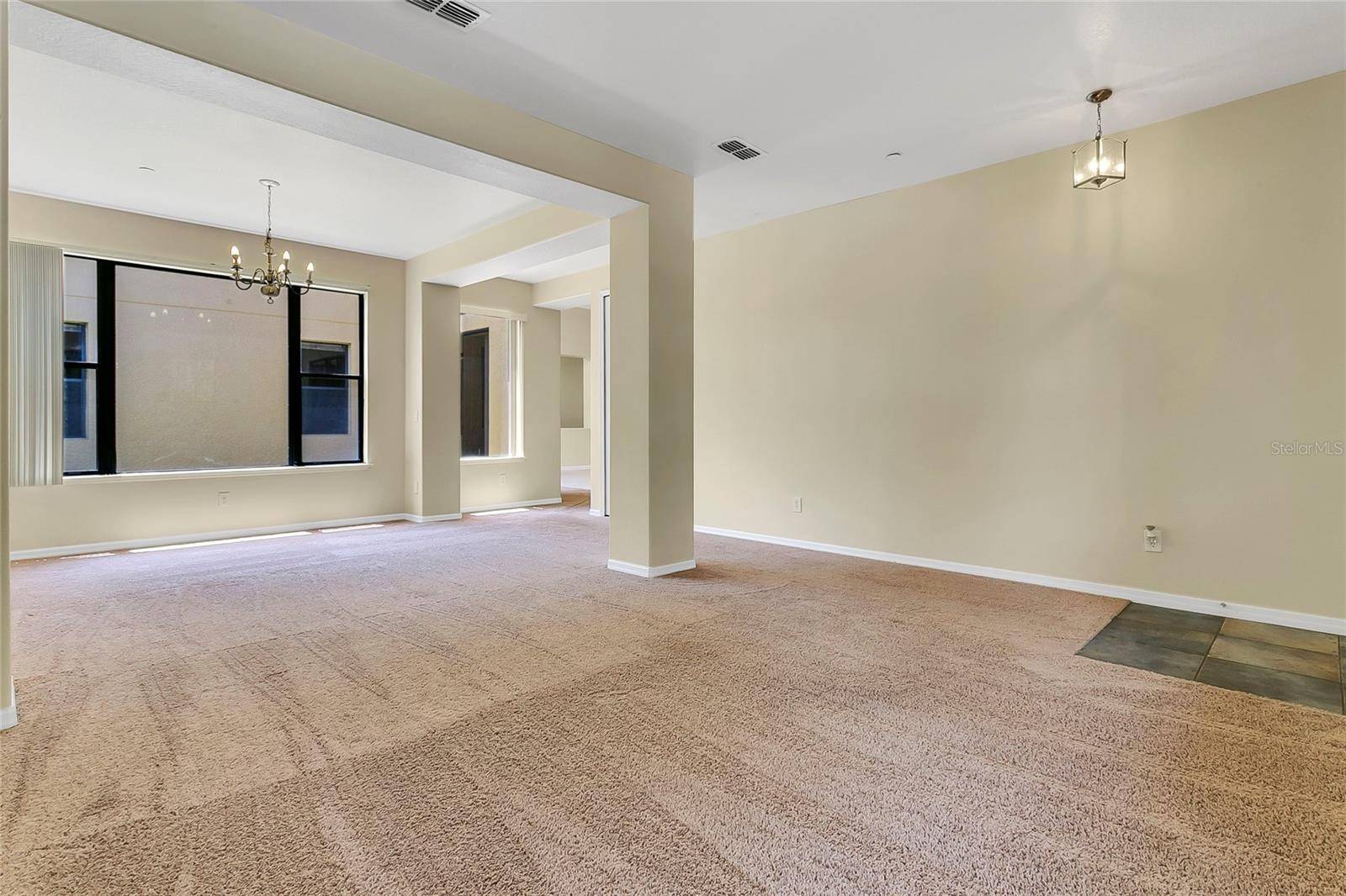 10102 CAROLINE PARK DR, Orlando, FL 32832