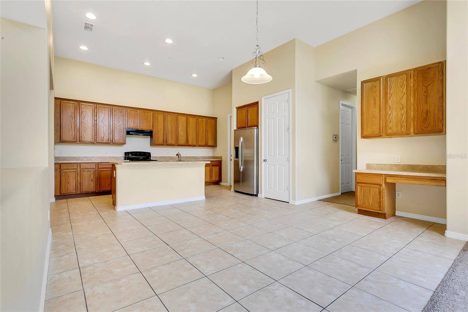 10102 CAROLINE PARK DR, Orlando, FL 32832