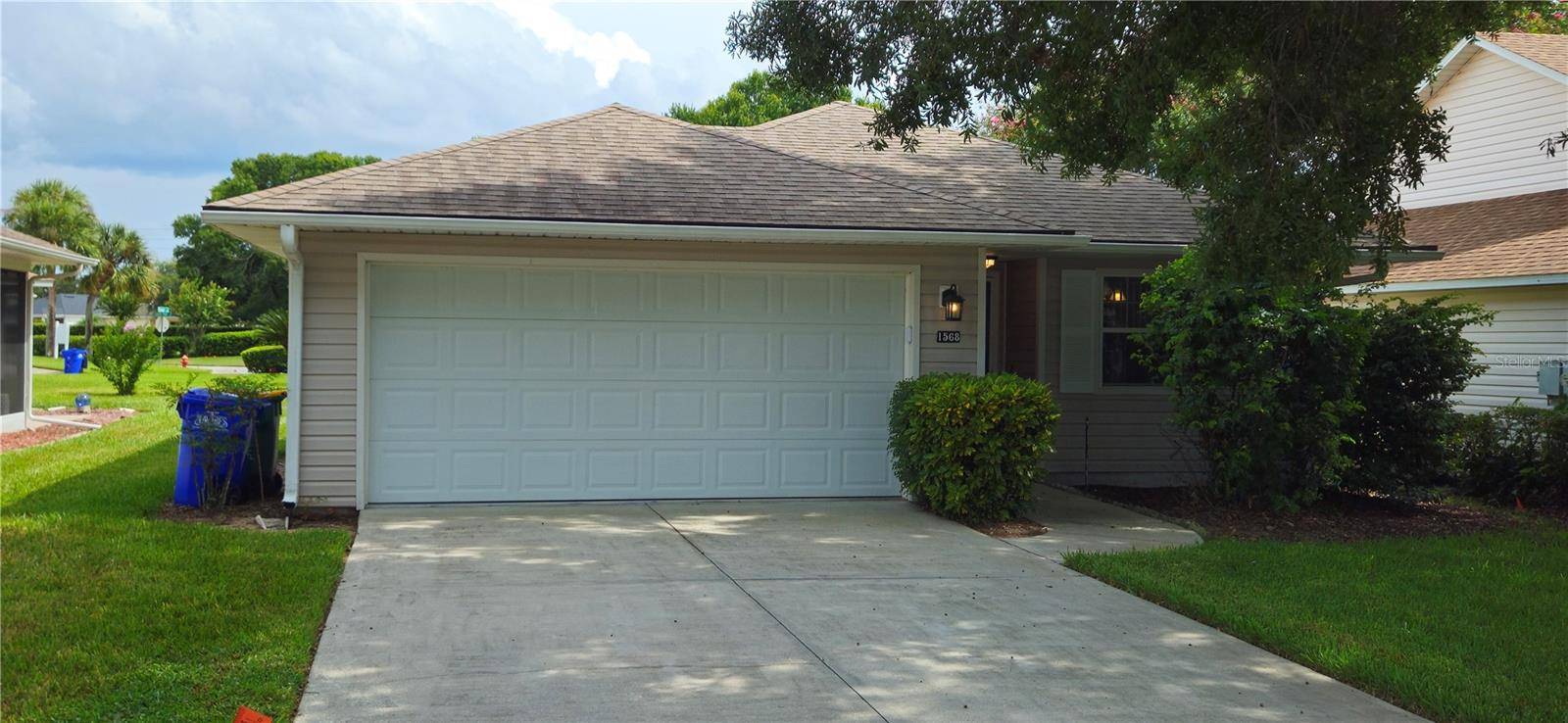 1568 GROVE CT, Tavares, FL 32778
