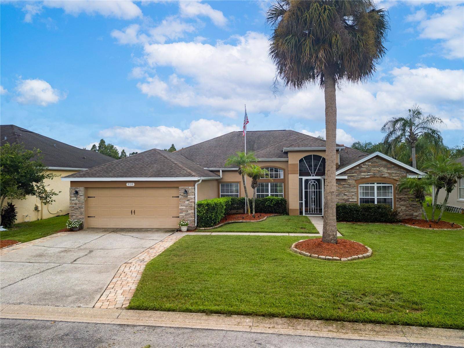 918 GOLF COURSE Pkwy, Davenport, FL 33837