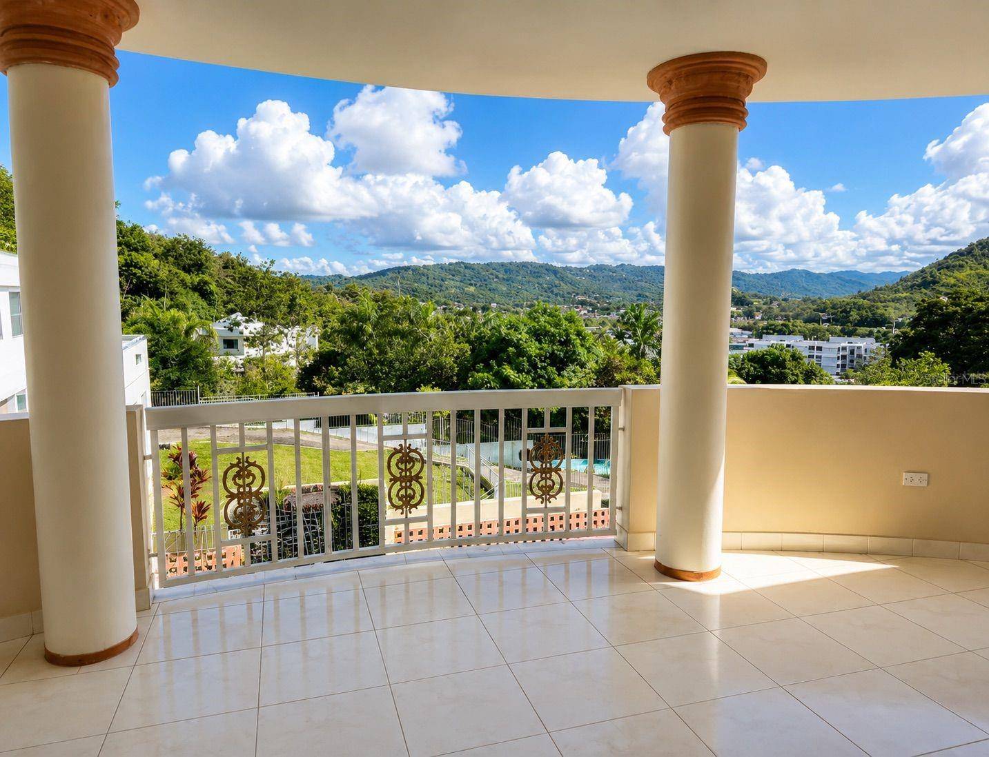 17 DEL RECREO, Caguas, PR 00725