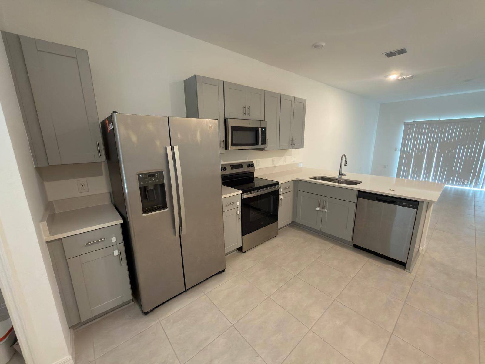 2984 SKYLINE LOOP, Poinciana, FL 34758