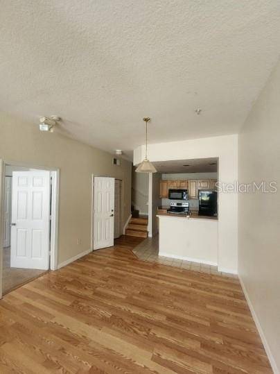 4002 VENETIAN BAY DR #105, Kissimmee, FL 34741