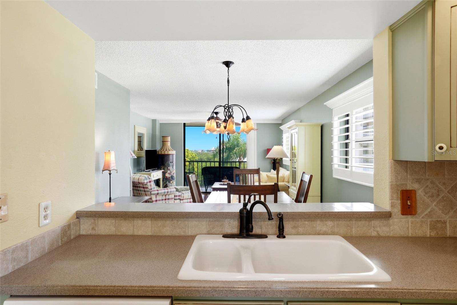 1328 PASADENA AVE S #308, South Pasadena, FL 33707