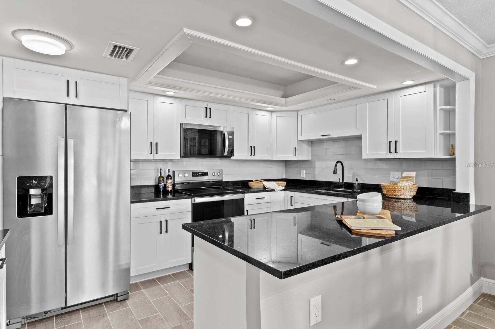 100 OAKMONT #105, Belleair, FL 33756
