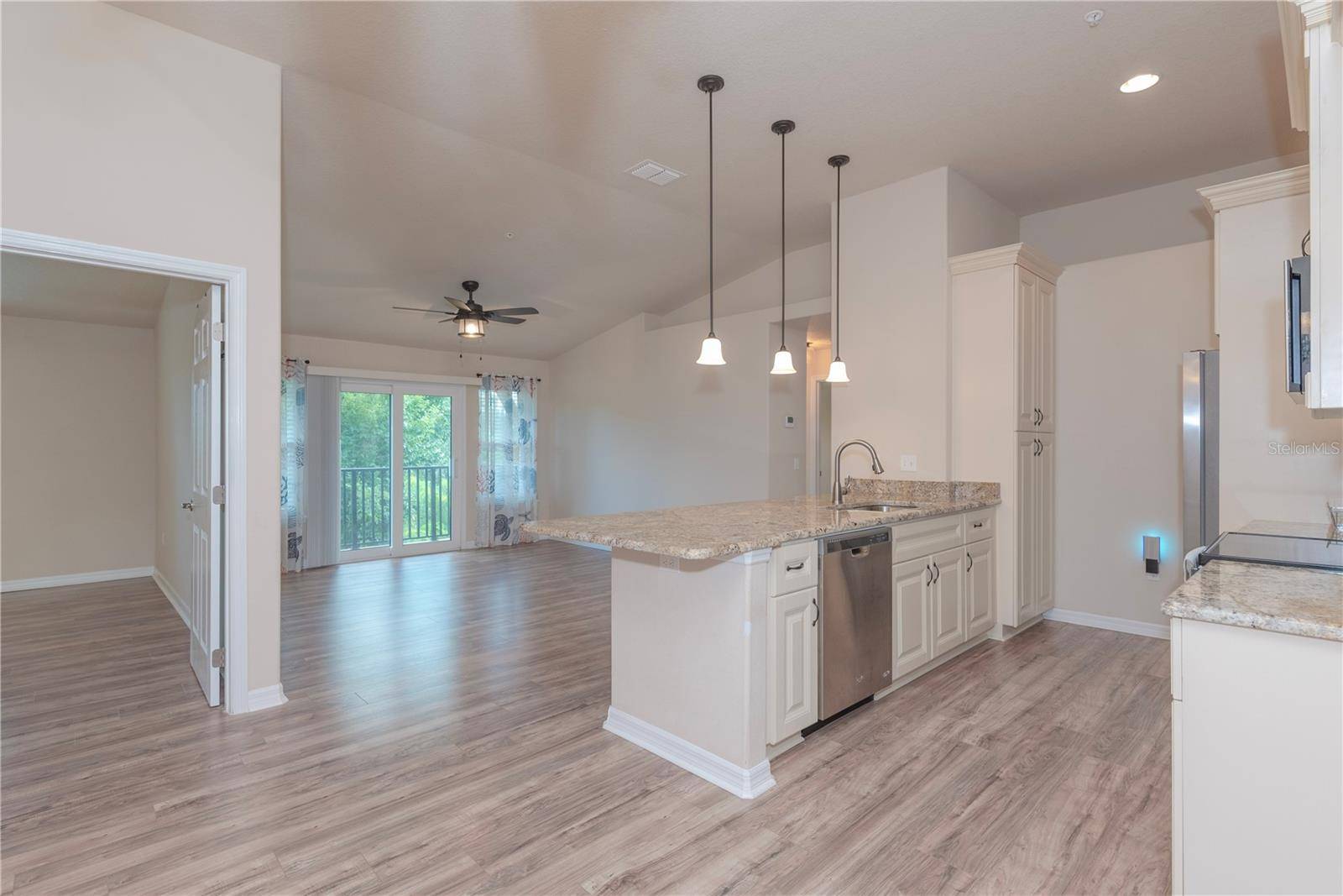 5065 ROYAL PALMS WAY #303, New Port Richey, FL 34652
