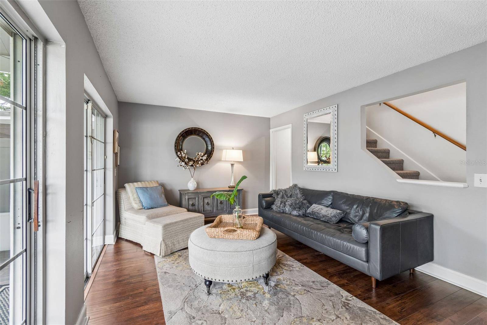 111 S LAUBER WAY #B, Tampa, FL 33609
