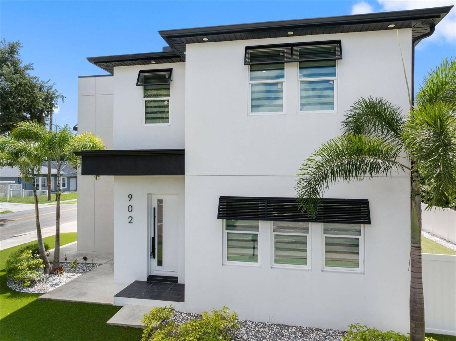 902 W SLIGH AVE, Tampa, FL 33604