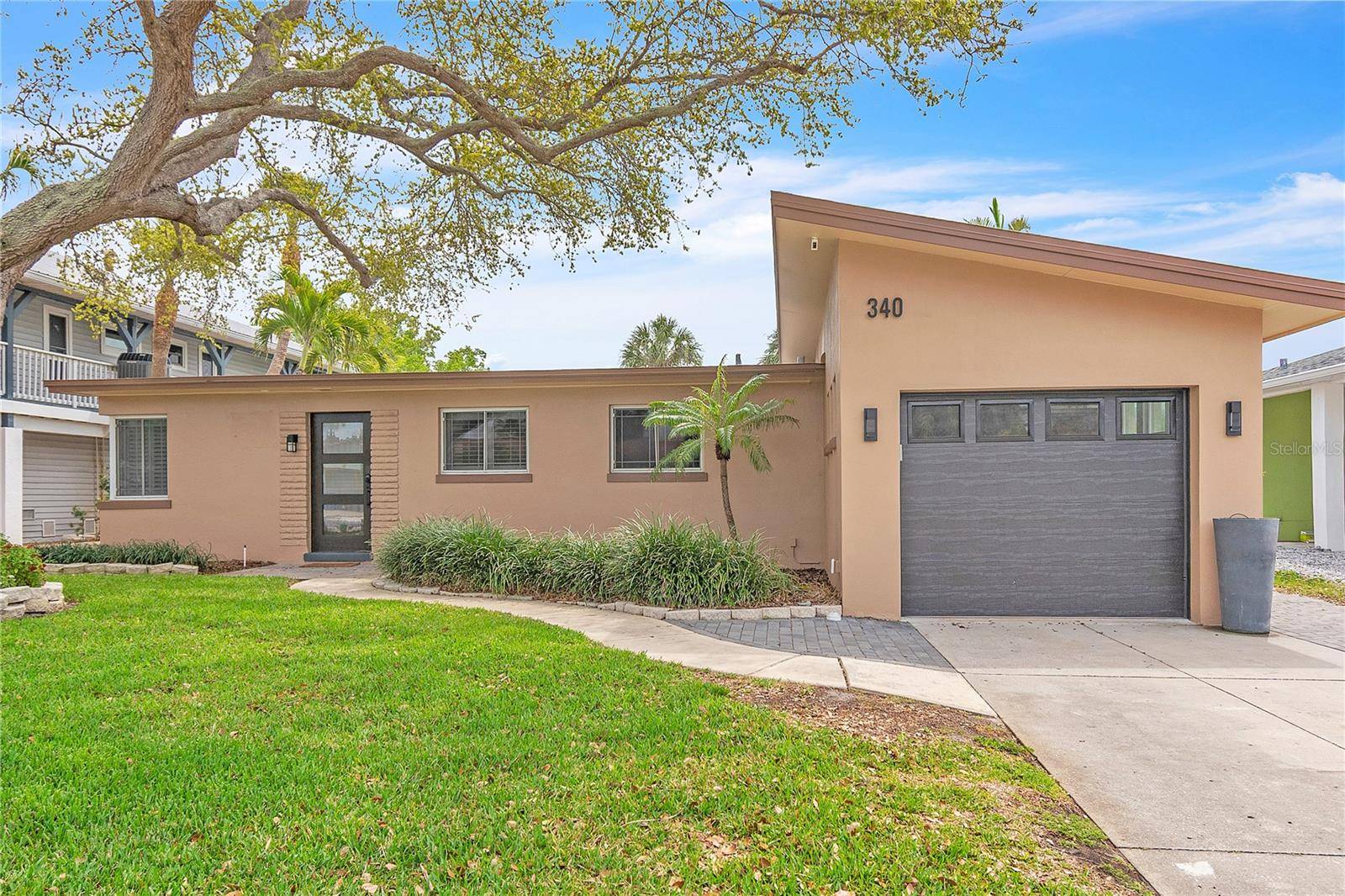 340 81ST AVE, St Pete Beach, FL 33706