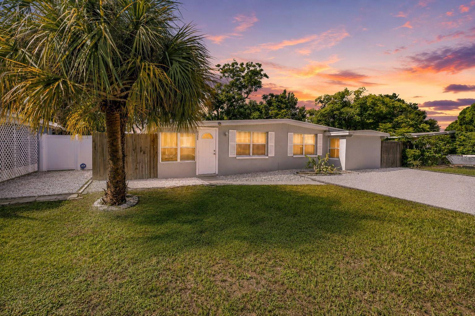 10354 110TH AVE, Largo, FL 33773