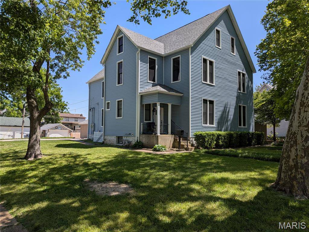 2206 Blendon PL, St Louis, MO 63143