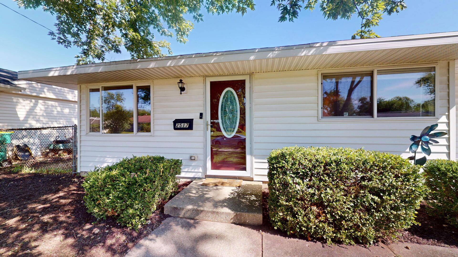 2517 Fairway DR, Joliet, IL 60435