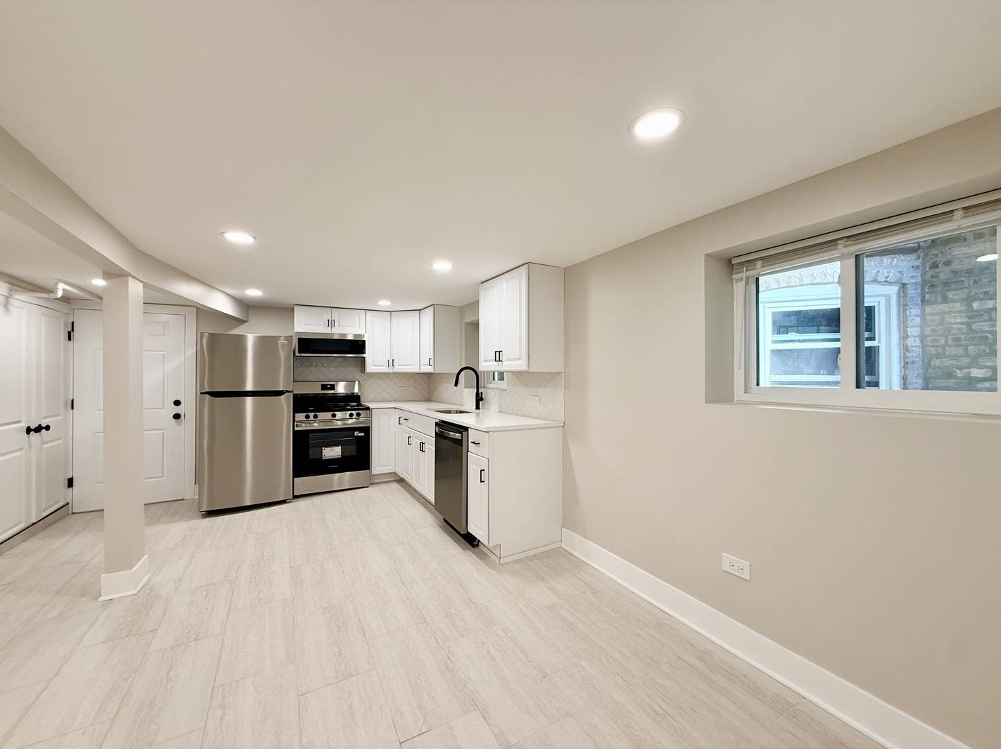 5536 N Spaulding AVE #G, Chicago, IL 60625
