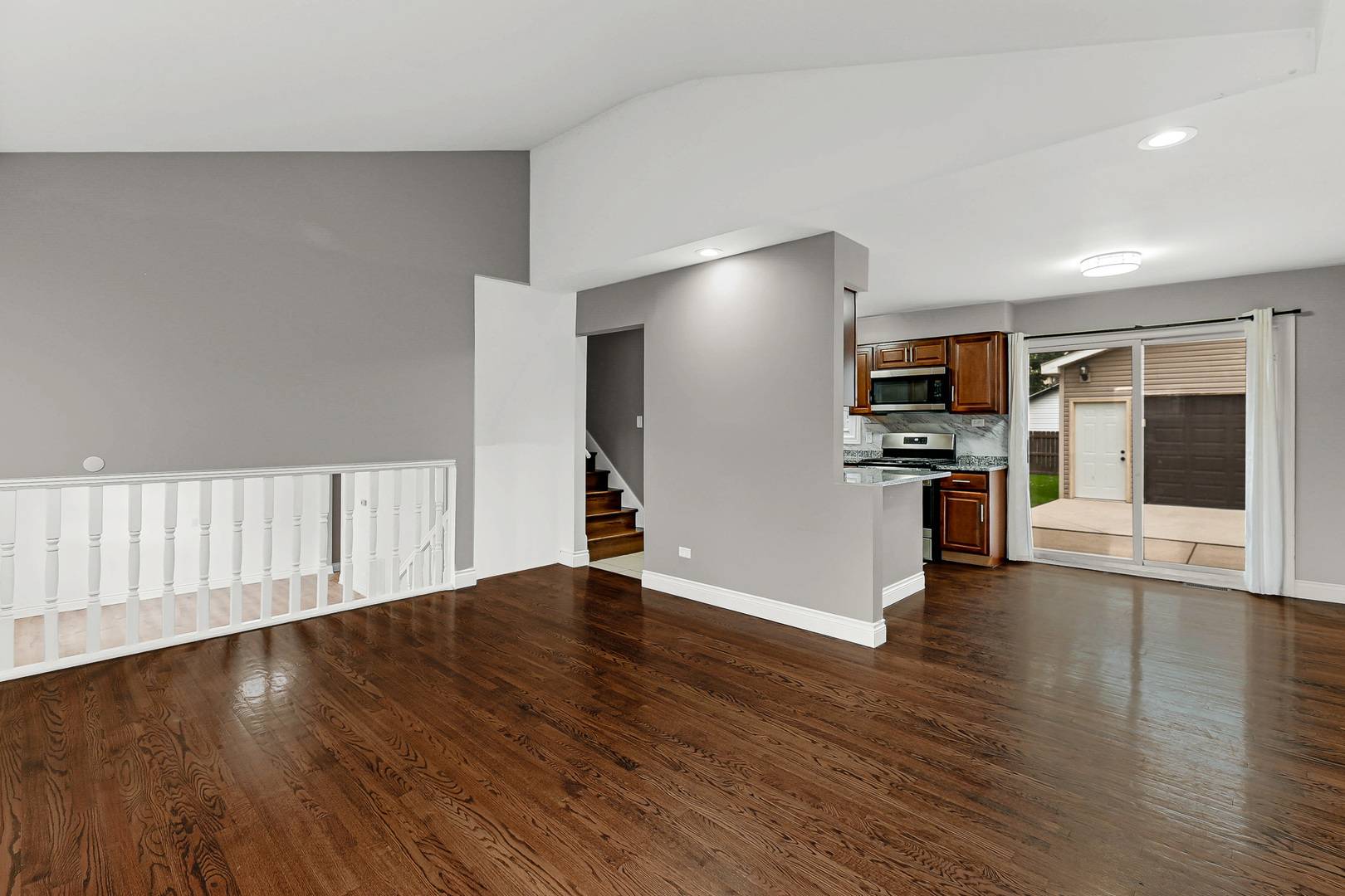 4340 Mann ST, Oak Forest, IL 60452