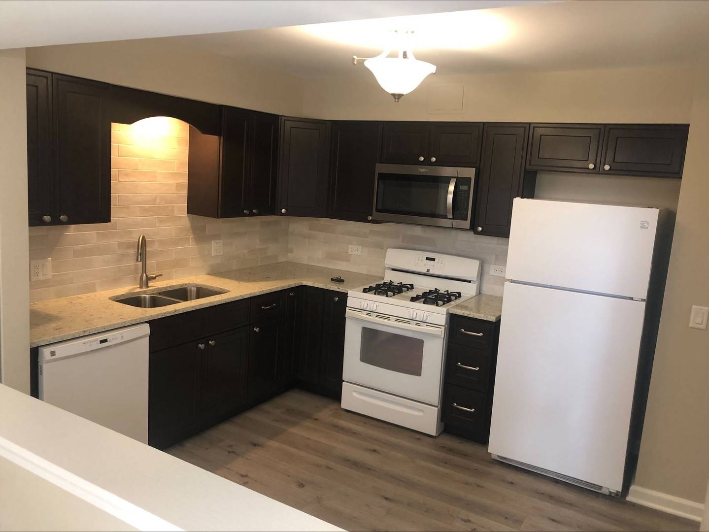 2343 County Farm LN, Schaumburg, IL 60194