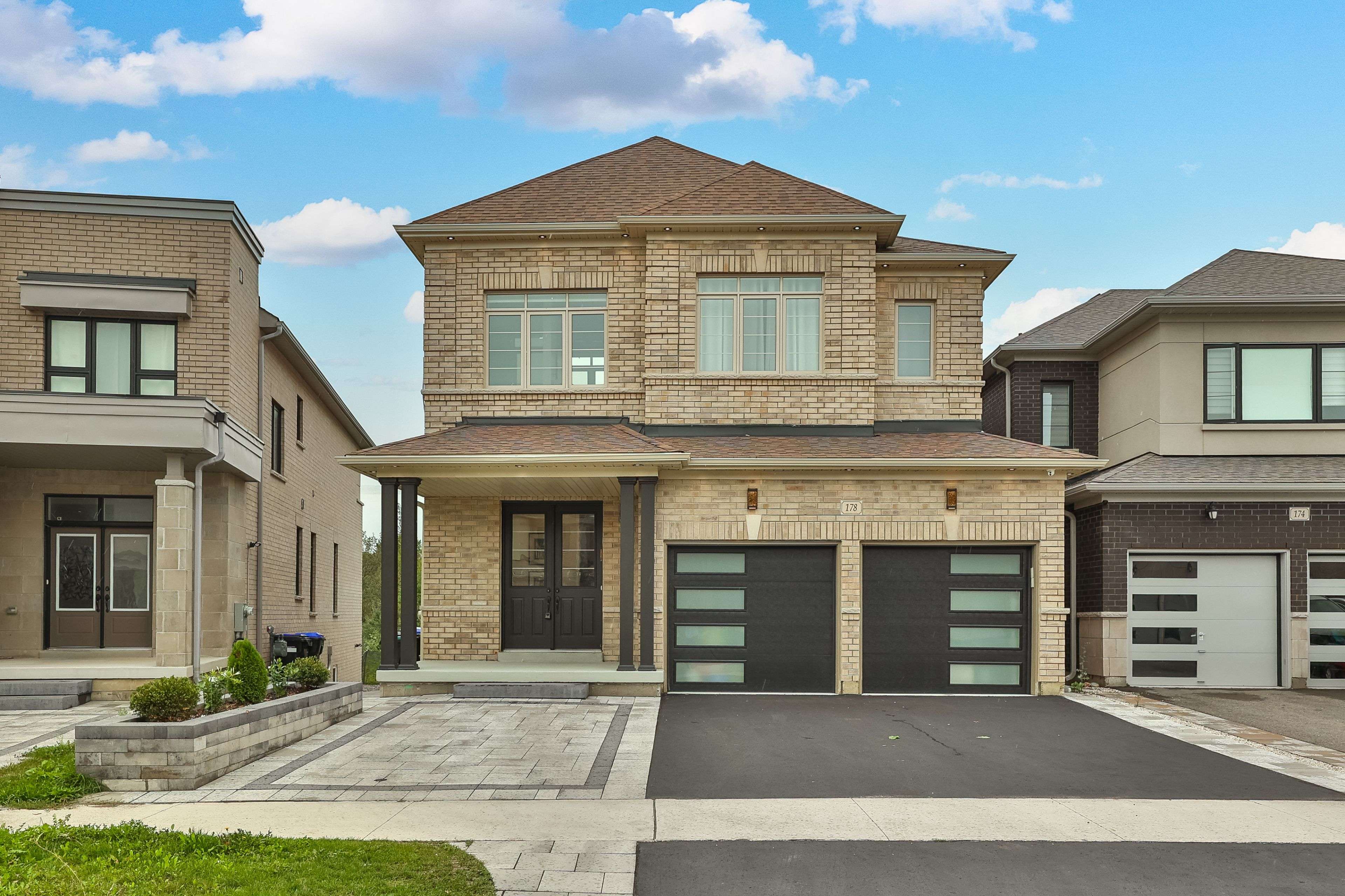 178 Ferragine CRES, Bradford West Gwillimbury, ON L3Z 4K1
