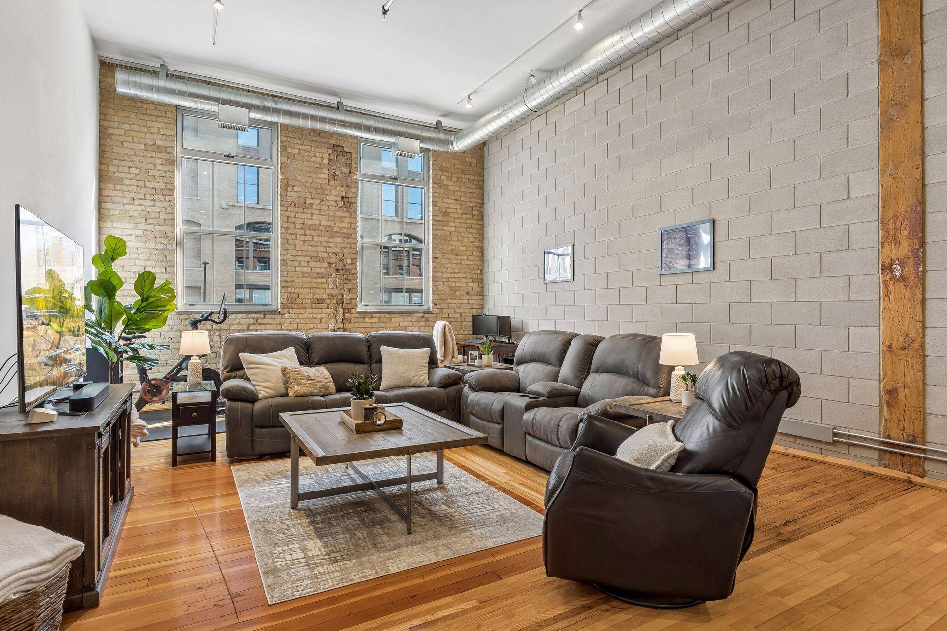 801 Washington AVE N #220, Minneapolis, MN 55401