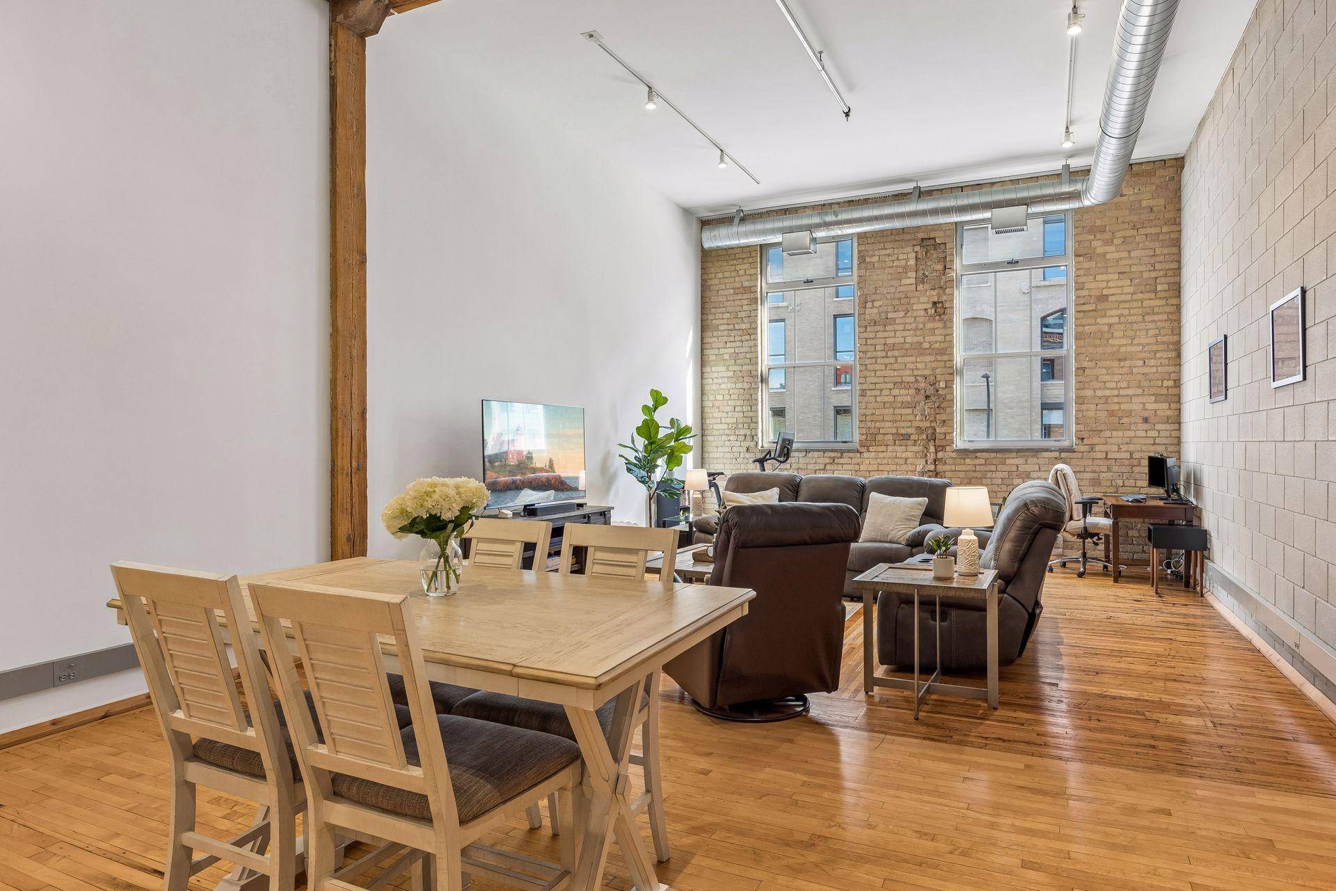801 Washington AVE N #220, Minneapolis, MN 55401