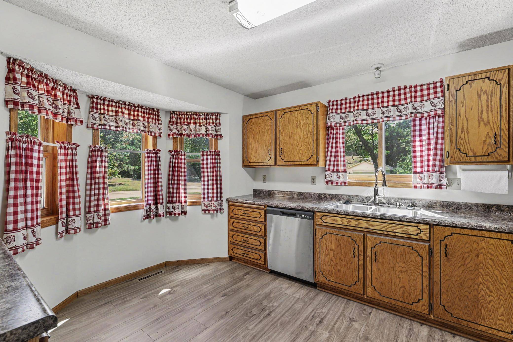 14372 Jonquil ST NW, Andover, MN 55304