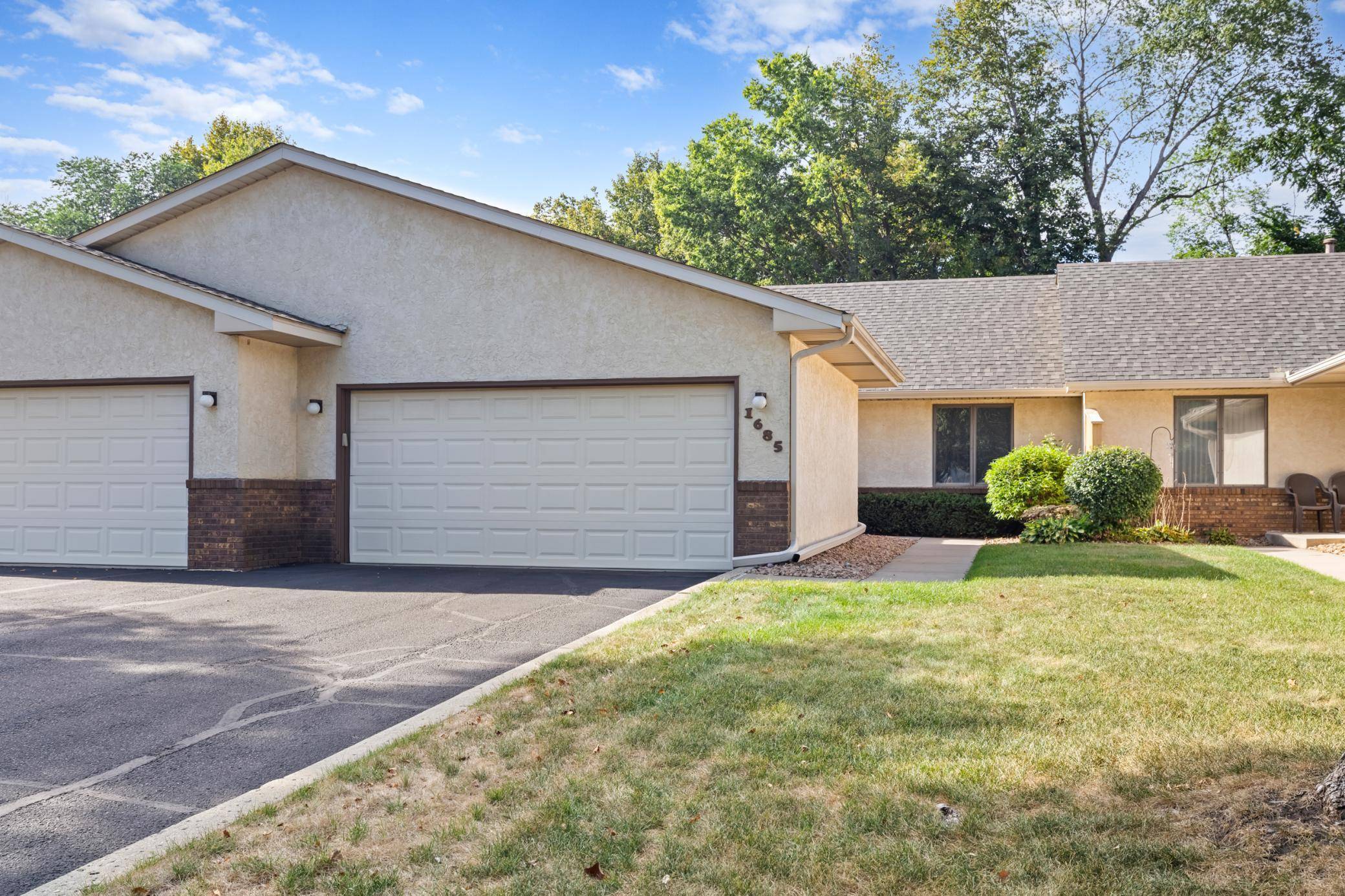1685 6th AVE W, Shakopee, MN 55379