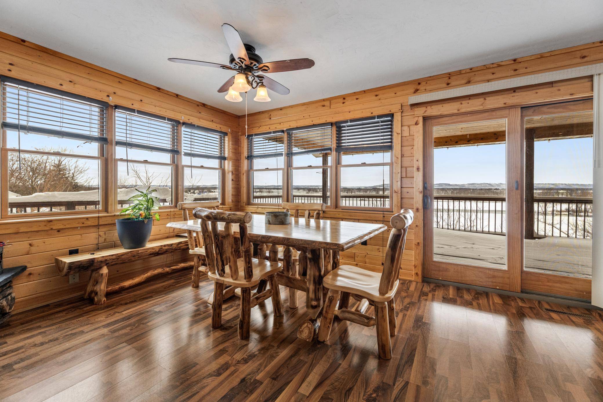 1246 Riverview DR, Alma, WI 54610