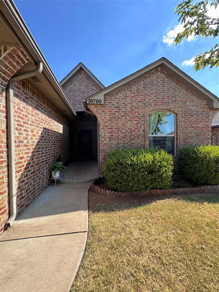 10700 SW 36th ST, Yukon, OK 73099