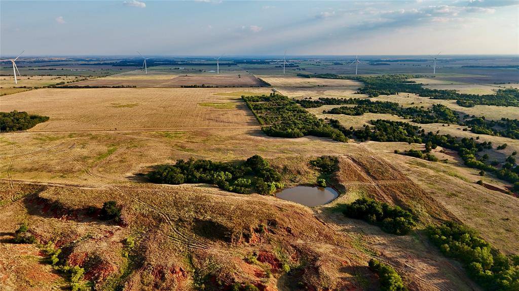 26498 E 670 RD, Hennessey, OK 73742
