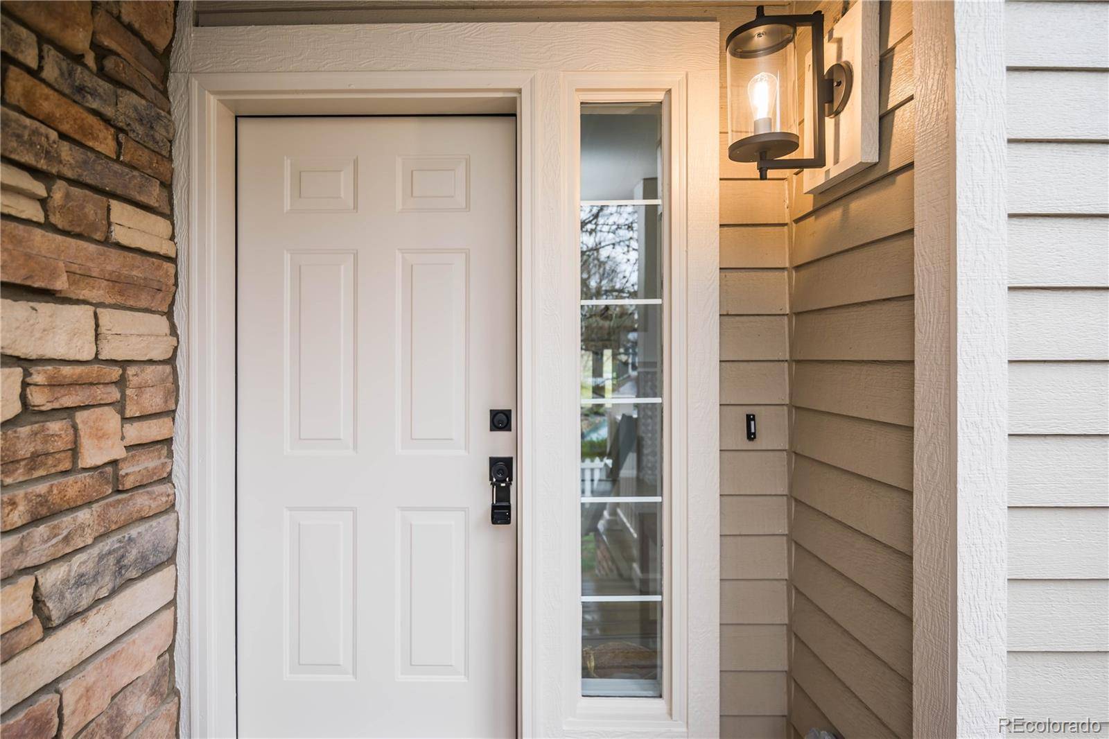 329 Lodgewood LN, Lafayette, CO 80026