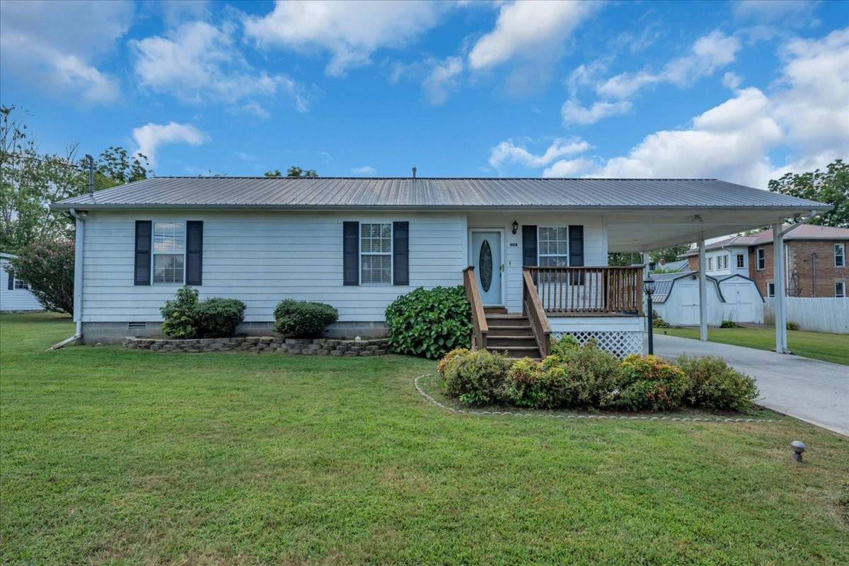 604 E Harp St, Manchester, TN 37355