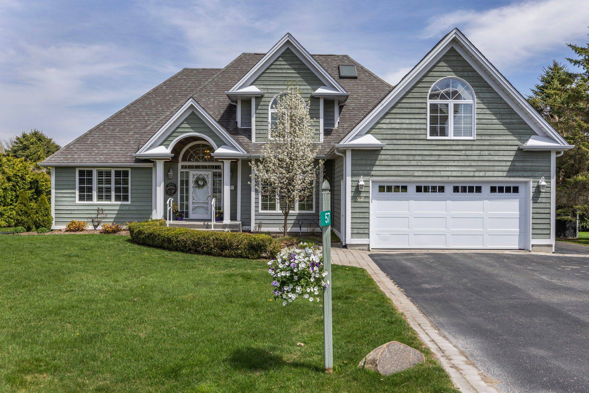 57 Highland DR, Oro-medonte, ON L0L 2L0