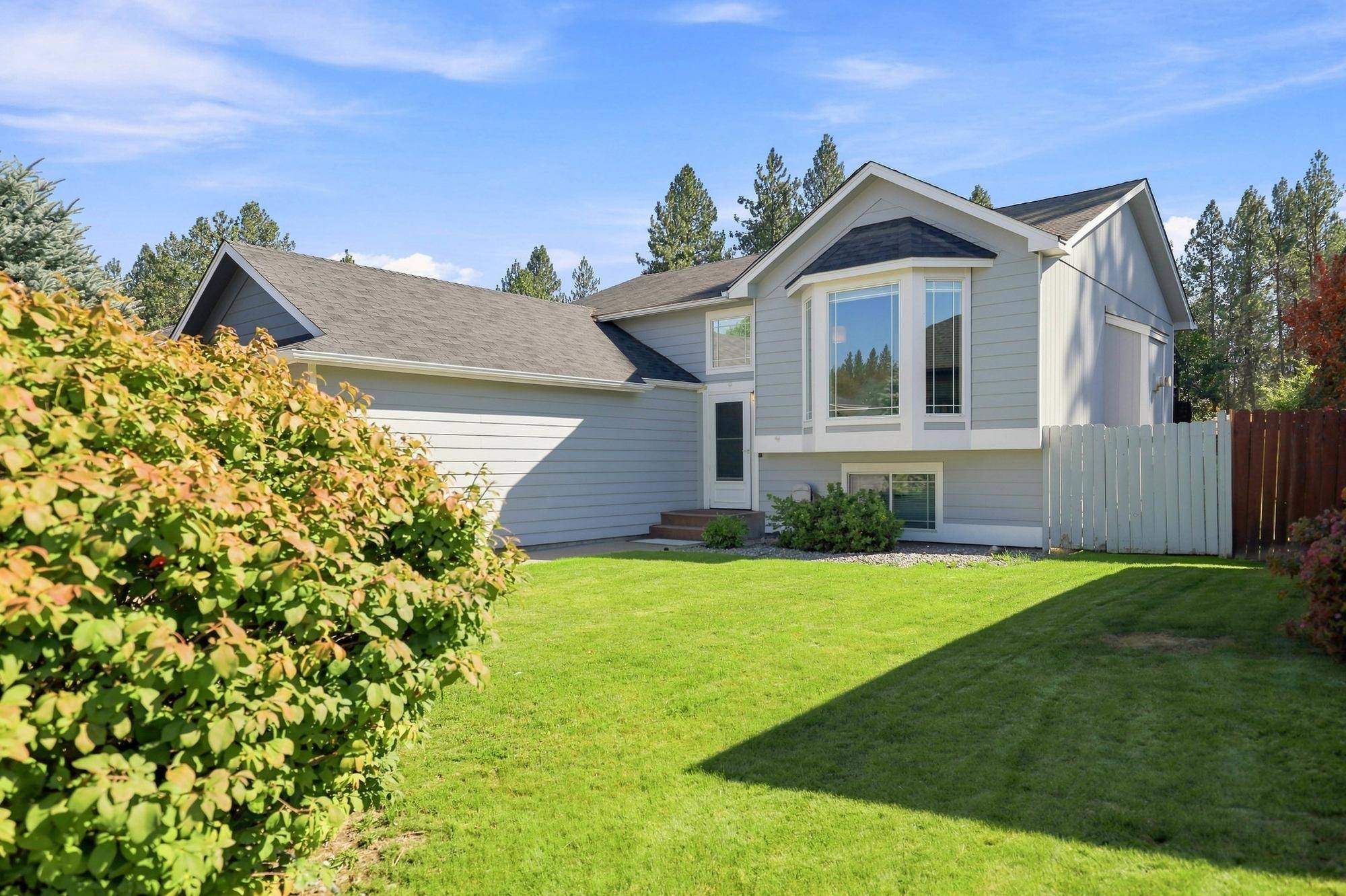 416 E Blackhawk Dr. Dr, Spokane, WA 99208