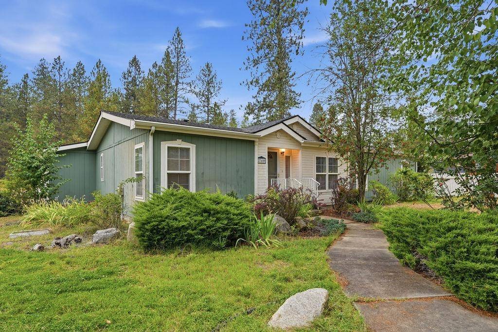 27609 N RIVER ESTATES Rd, Chattaroy, WA 99003