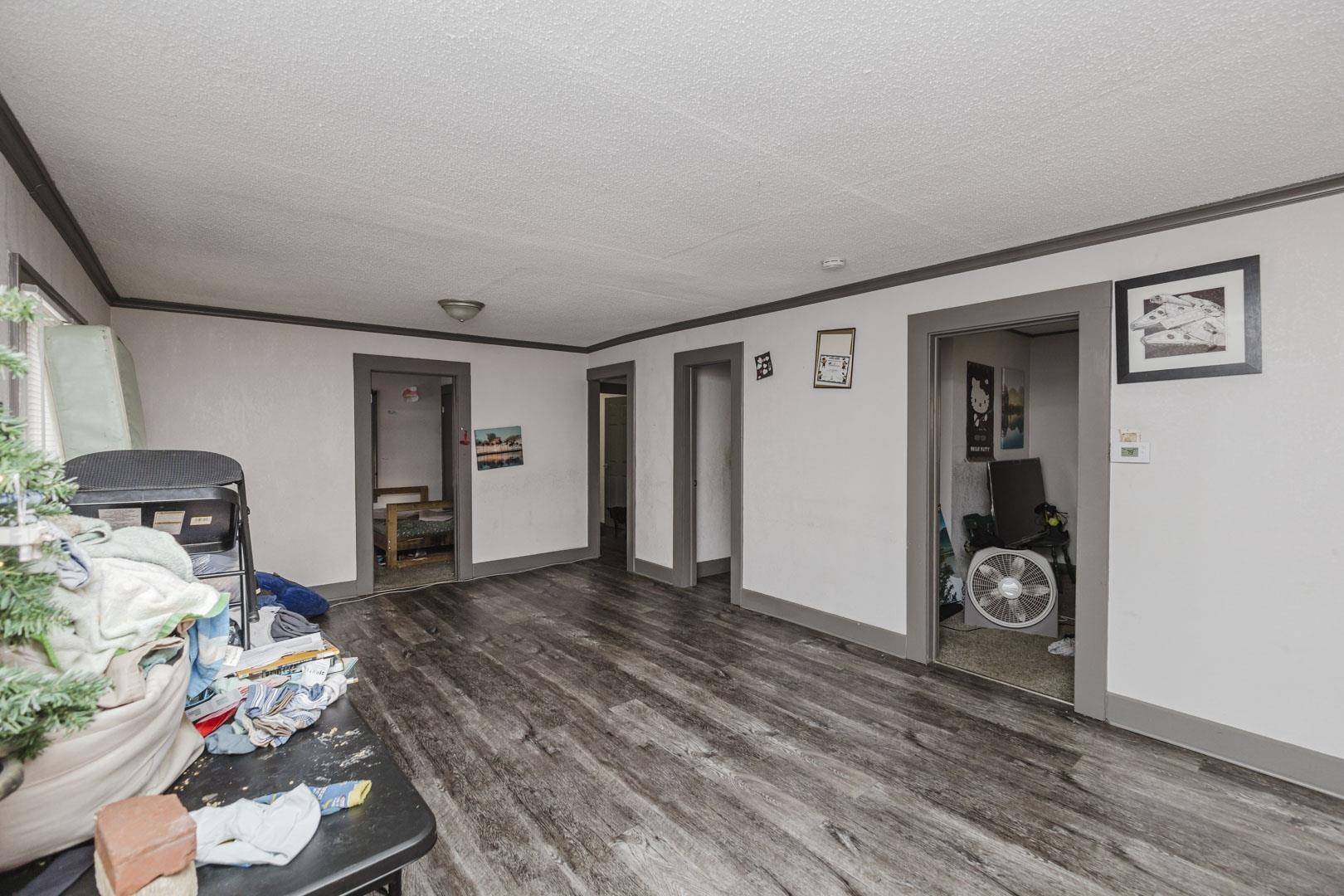 1421 S Hydraulic, Wichita, KS 67211