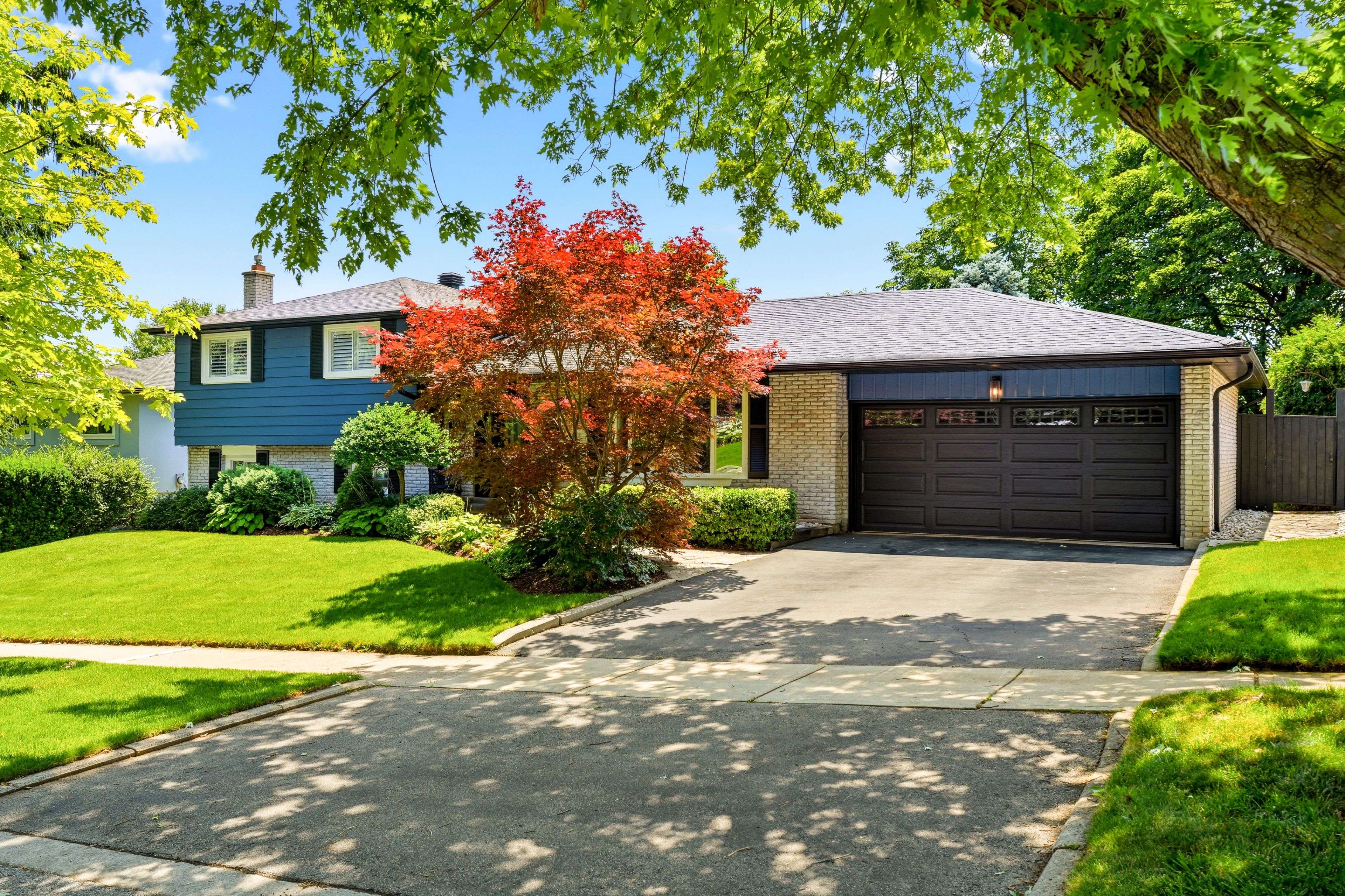 1281 Lakeview DR, Oakville, ON L6H 2N1