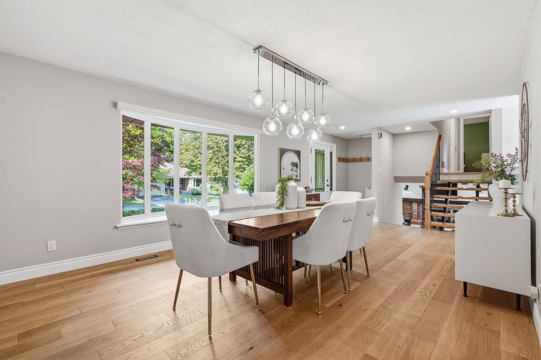 1281 Lakeview DR, Oakville, ON L6H 2N1