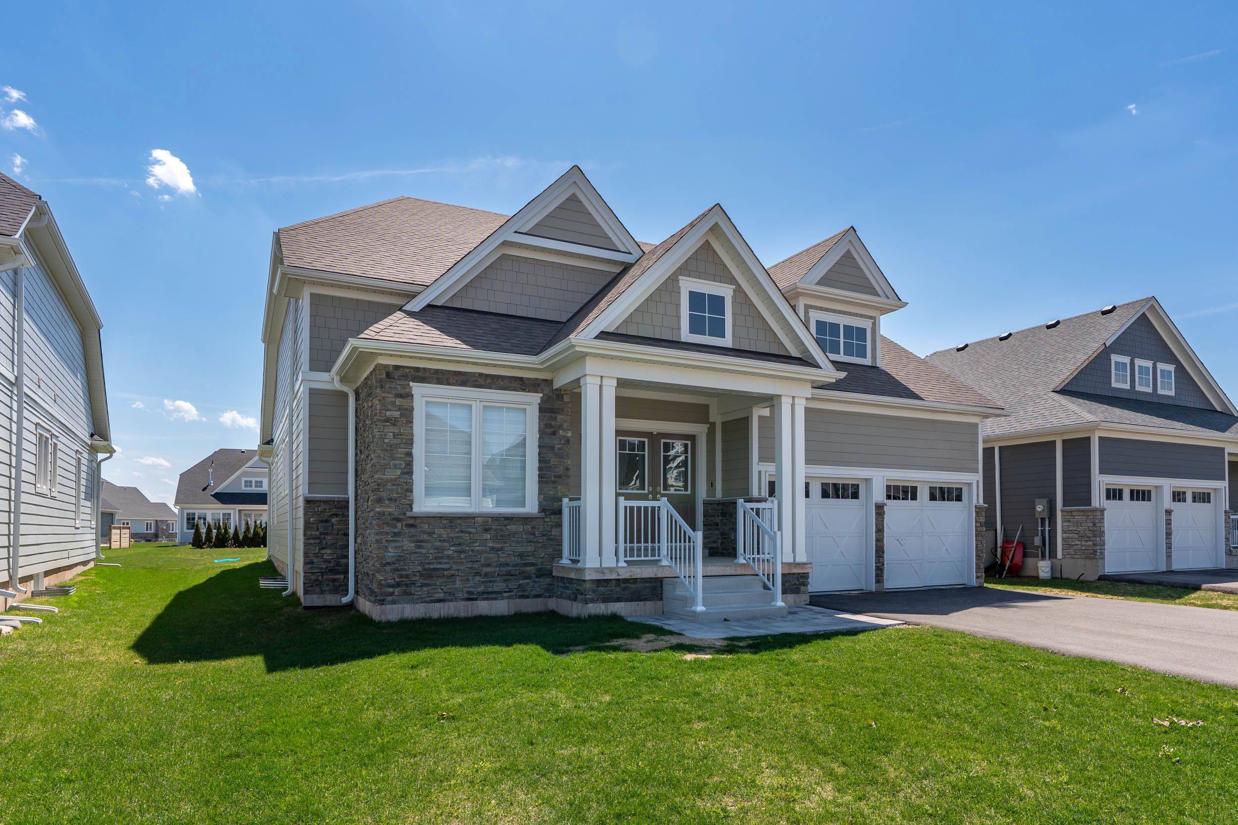 103 Laurens LN, Georgian Bluffs, ON N0H 1S0