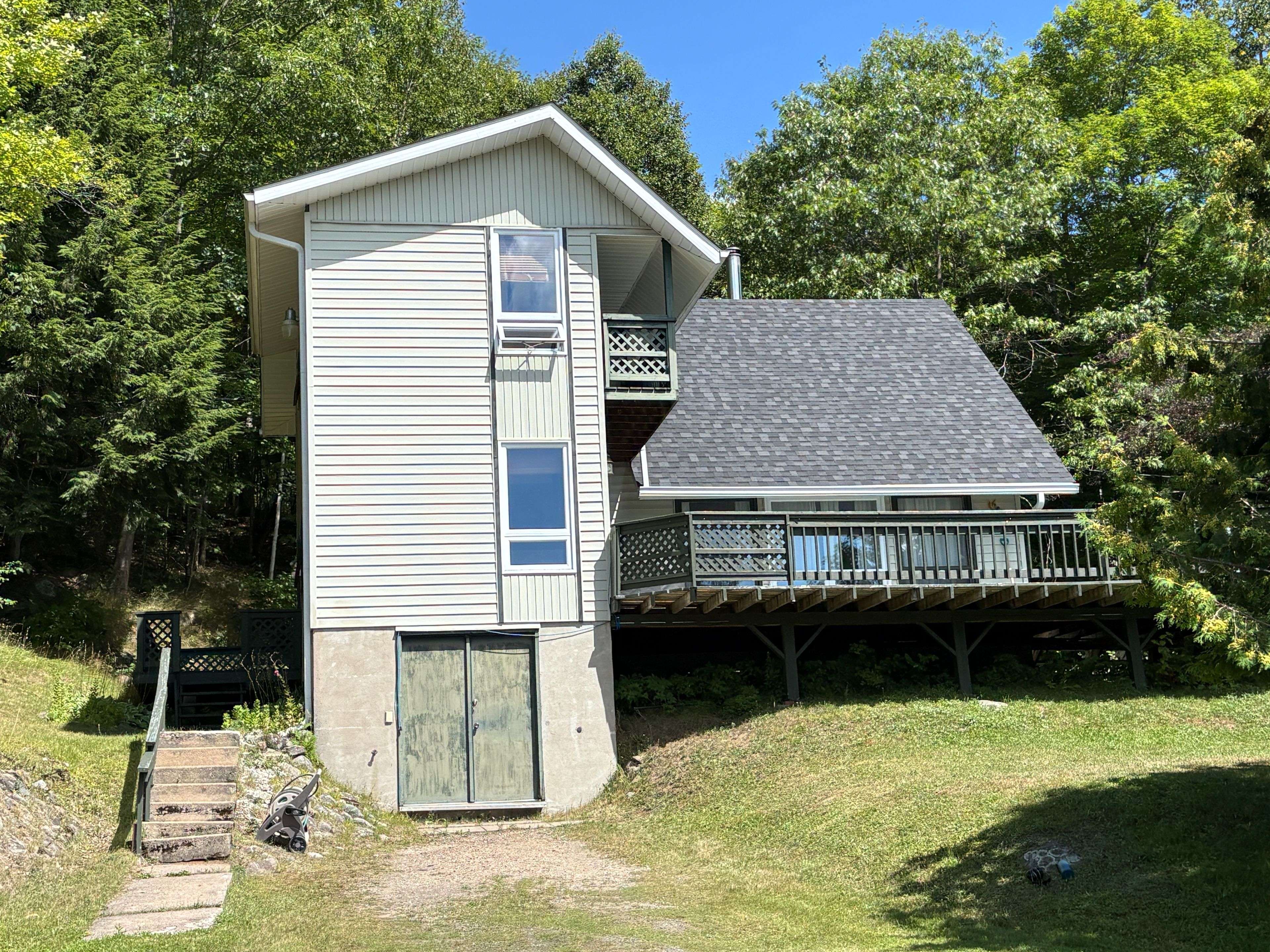 695B Spring Lake RD, Parry Sound Remote Area, ON P0A 1X0