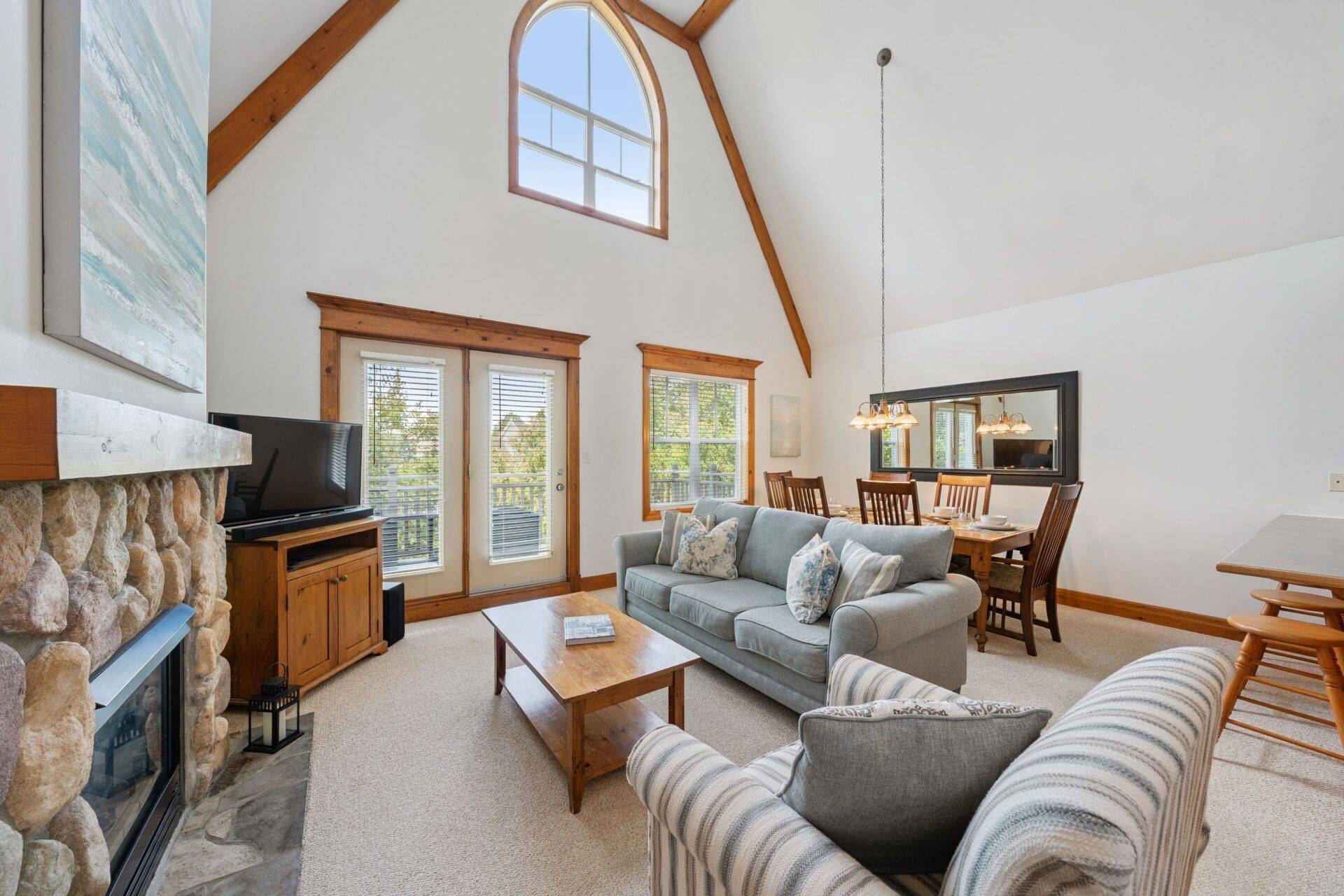 184 Snowbridge WAY #219, Blue Mountains, ON L9Y 0V1