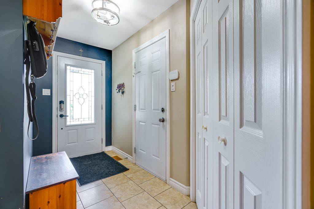 46 Sunset BLVD, Cornwall, ON K6H 7M3