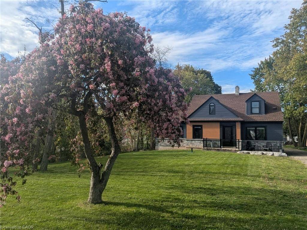 1429 HIGHWAY #8 RD, Hamilton, ON L8E 5K8