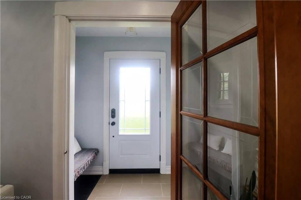 1429 HIGHWAY #8 RD, Hamilton, ON L8E 5K8