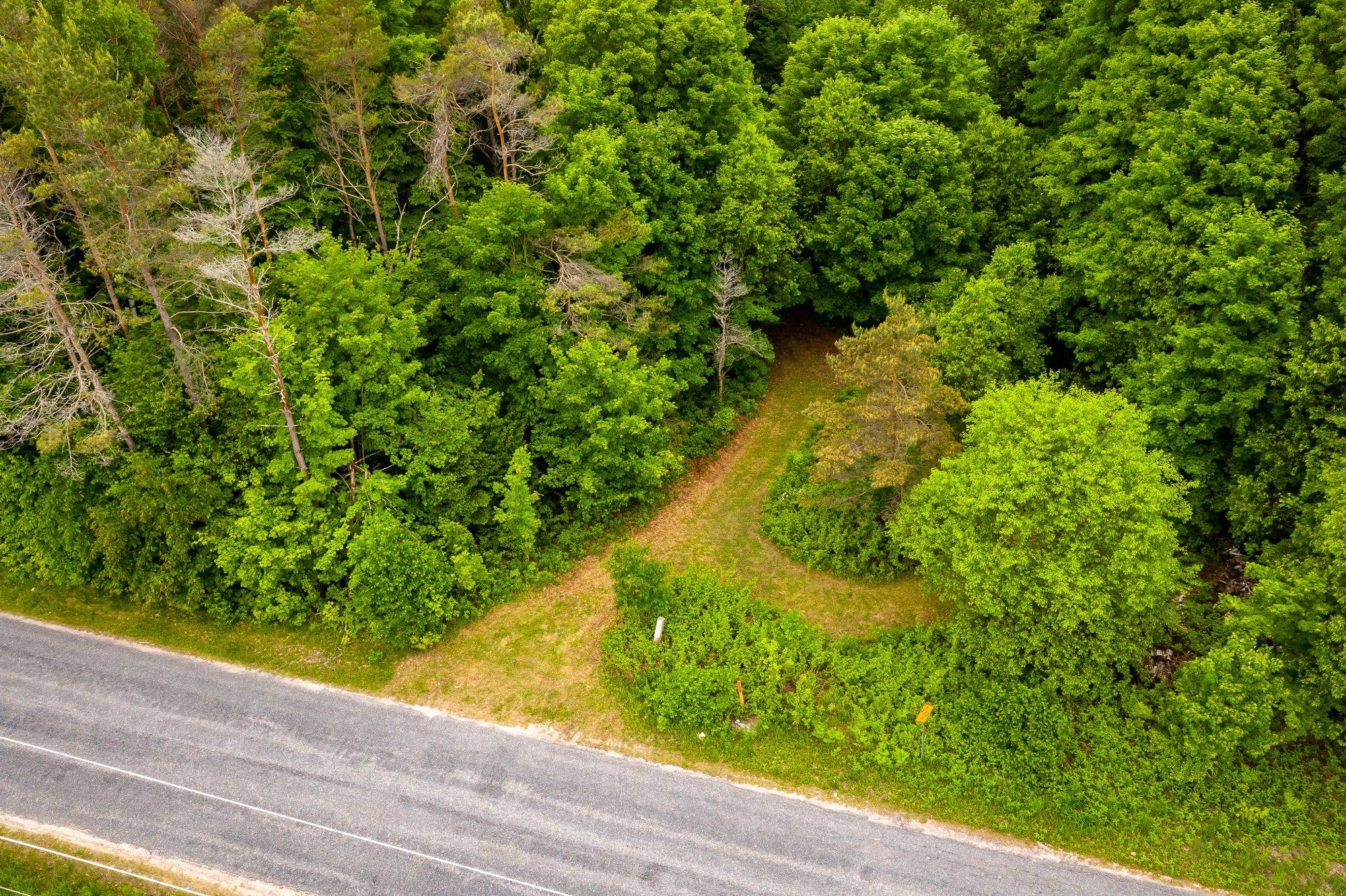 126 Domtar RD, Huntsville, ON P0B 1M0