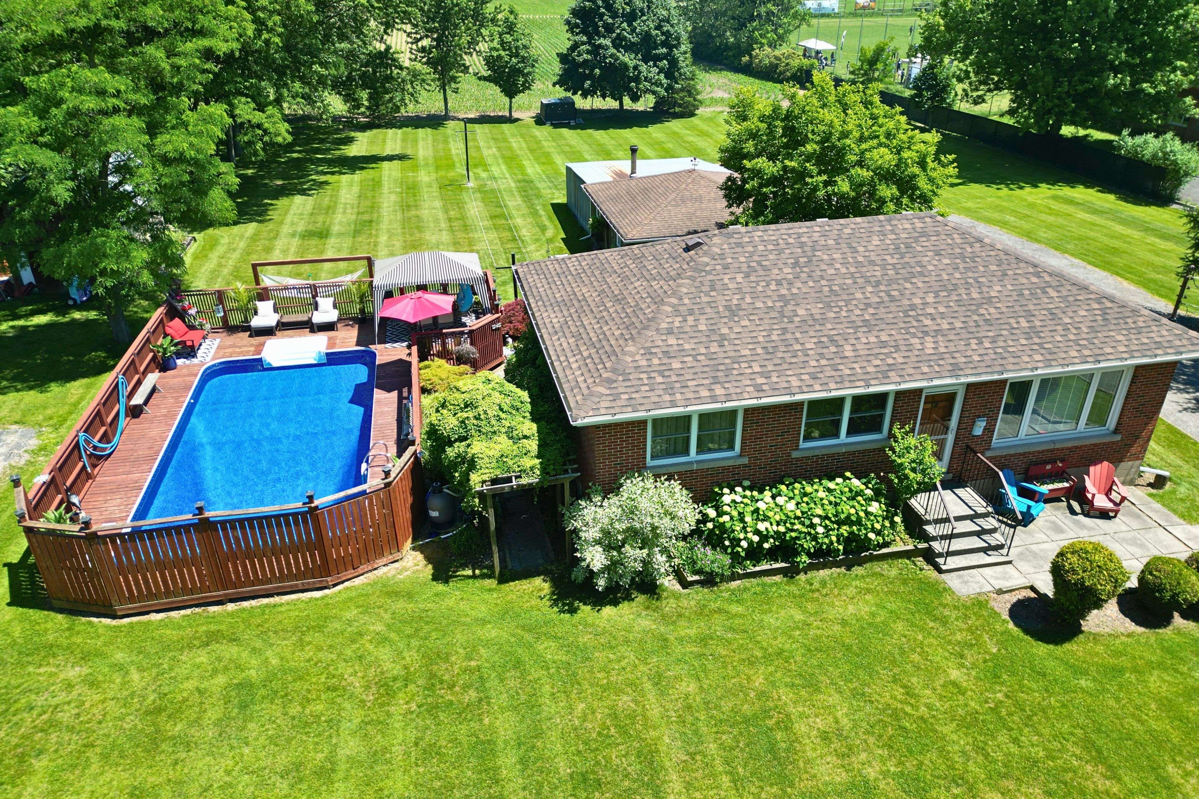 1065 Woodburn RD, Hamilton, ON L0R 1P0