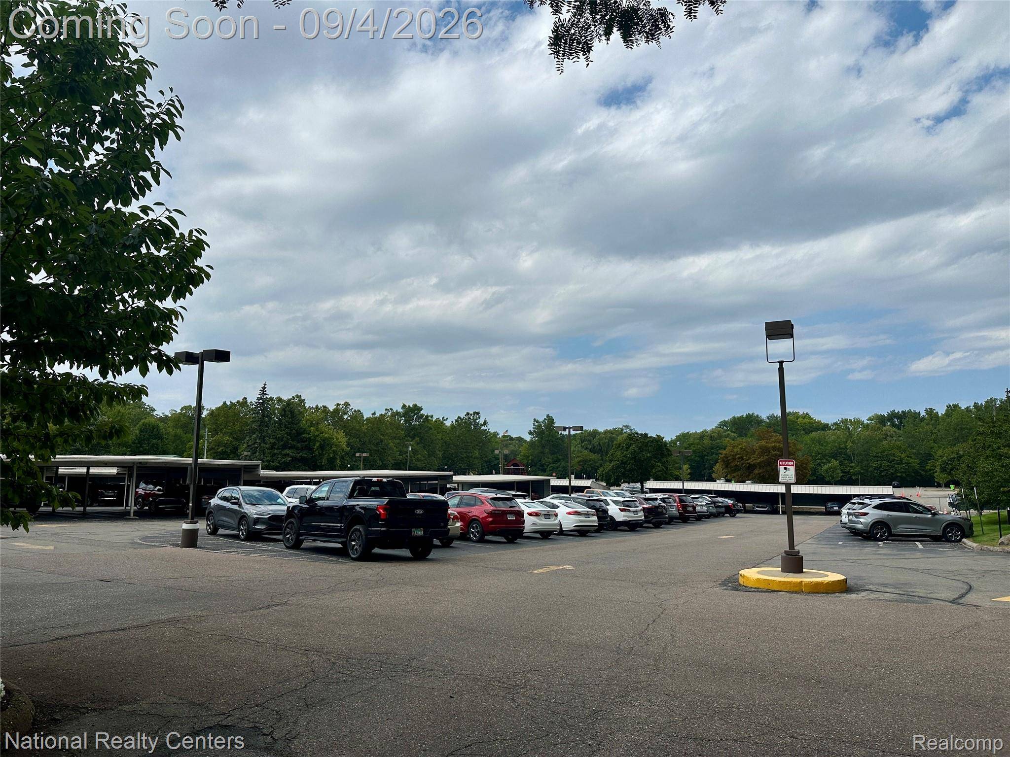 21800 Morley AVE #808, Dearborn, MI 48124